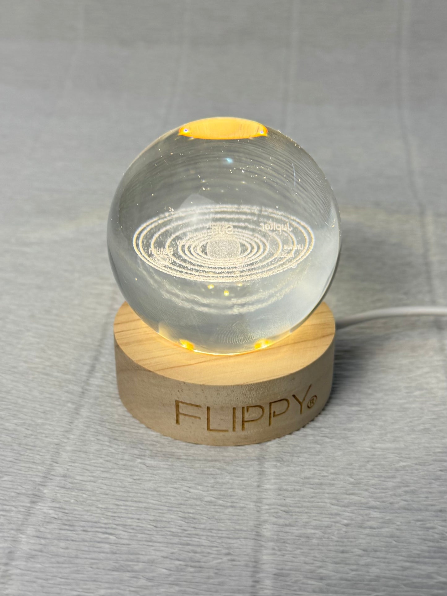 Lampă Cristal cu Sistemul Solar 3D